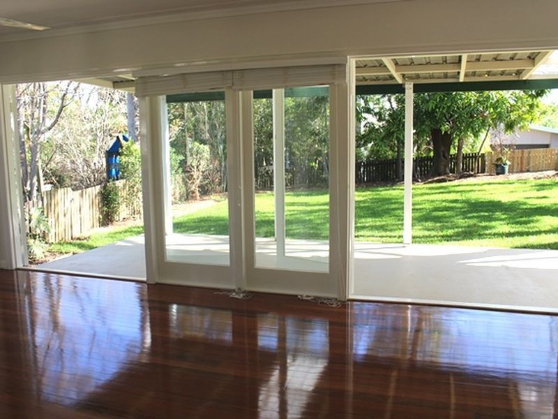 10 Blackstone Street, Indooroopilly QLD 4068