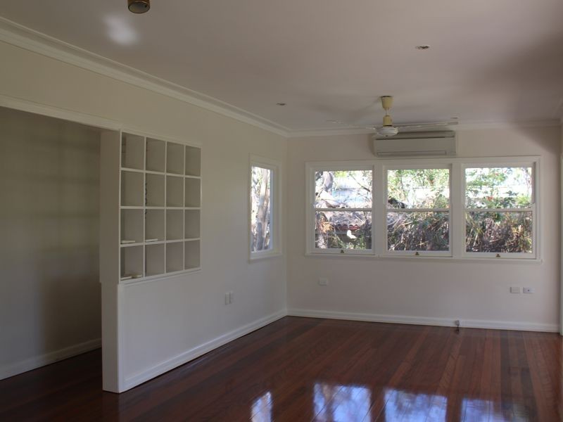 10 Blackstone Street, Indooroopilly QLD 4068