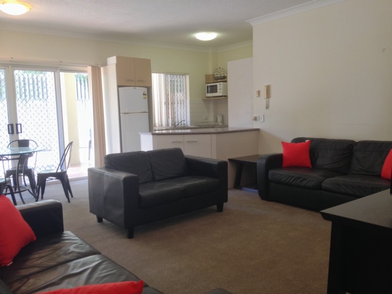 2/32 Lissner Street, Toowong QLD 4066