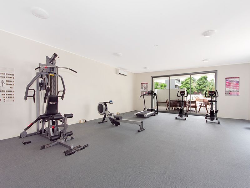 63/95 Clarence Road, Indooroopilly QLD 4068