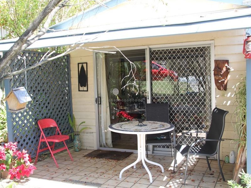 7 Usher Street, Indooroopilly QLD 4068