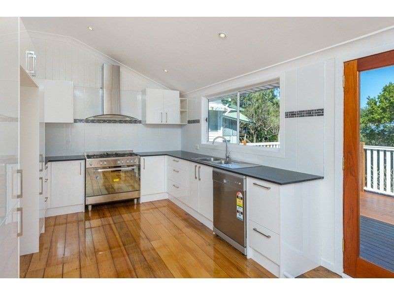 1 Warrawee Street, Toowong QLD 4066