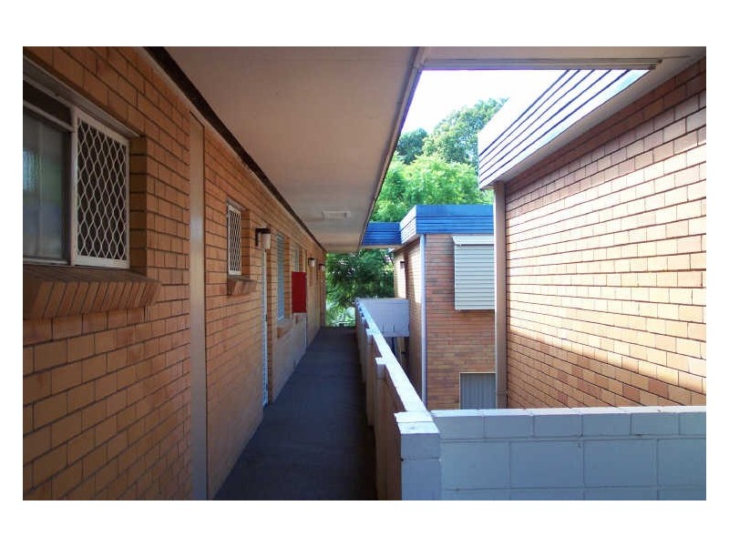 9/104 Gailey Road, St Lucia QLD 4067