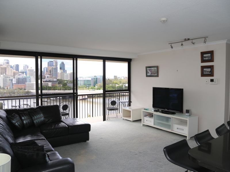35/21 Dock Street, South Brisbane QLD 4101