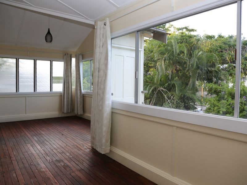 6 Orchard Street, Toowong QLD 4066