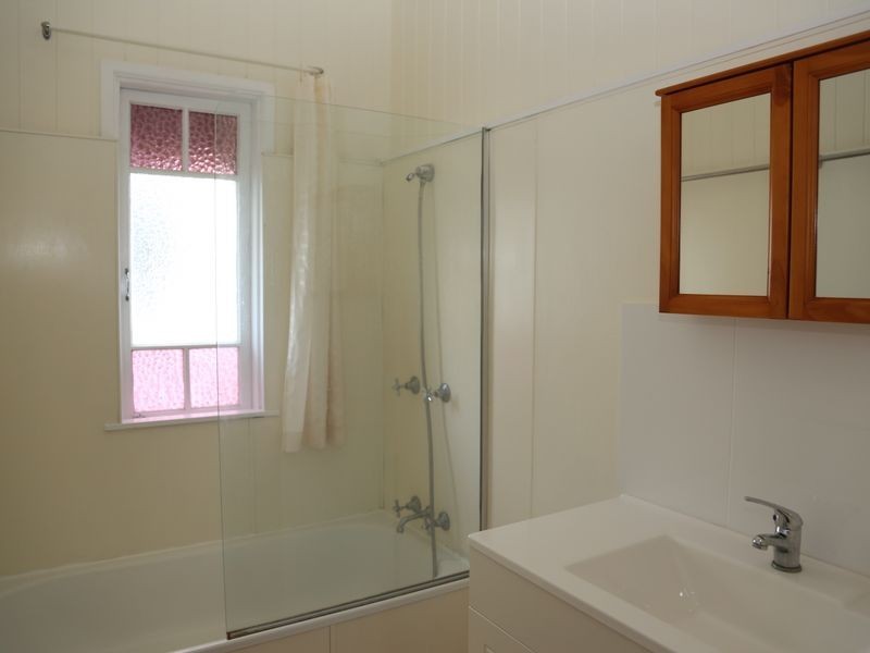 6 Orchard Street, Toowong QLD 4066