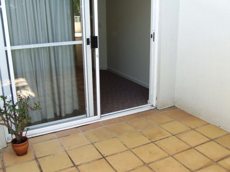 5/212-214 Sir Fred Schonell Drive, St Lucia QLD 4067