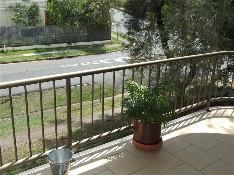 4/47 Miskin Street, Toowong QLD 4066