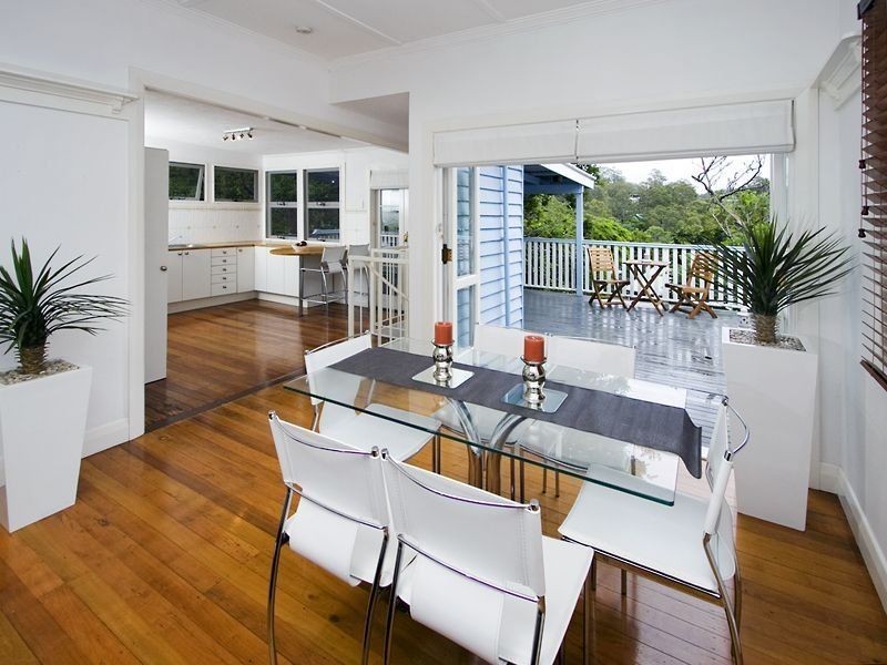122 Taringa Parade, Indooroopilly QLD 4068