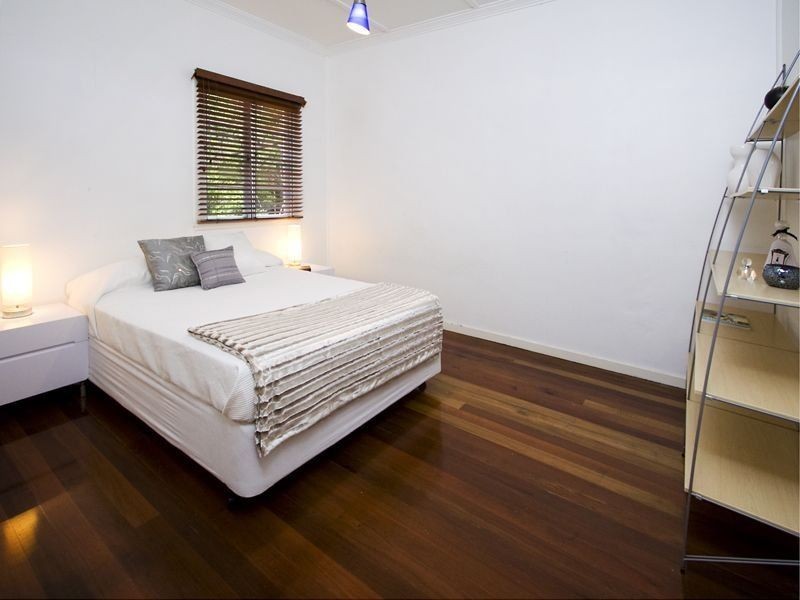 122 Taringa Parade, Indooroopilly QLD 4068