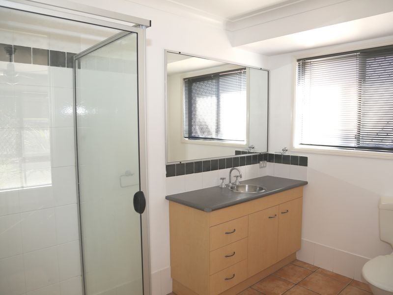 12 Glenwood Place, Moggill QLD 4070