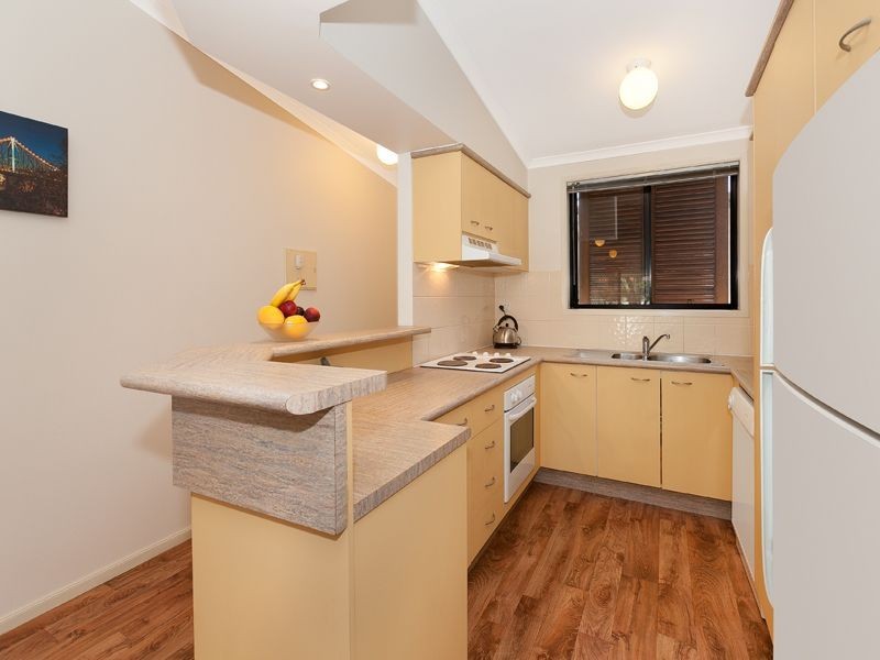 15/27 Campbell Street, Toowong QLD 4066