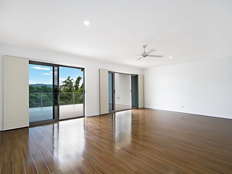 7/4 Carmody Road, St Lucia QLD 4067