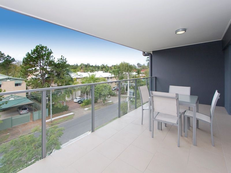 23/221 Sir Fred Schonell Drive, St Lucia QLD 4067