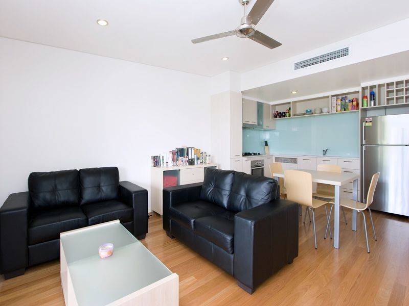 23/221 Sir Fred Schonell Drive, St Lucia QLD 4067