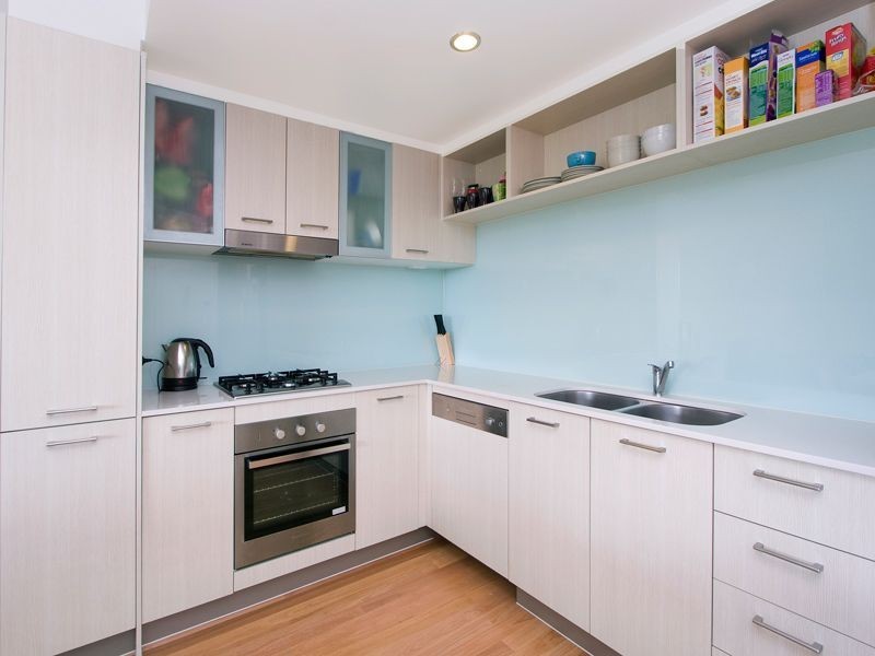 23/221 Sir Fred Schonell Drive, St Lucia QLD 4067