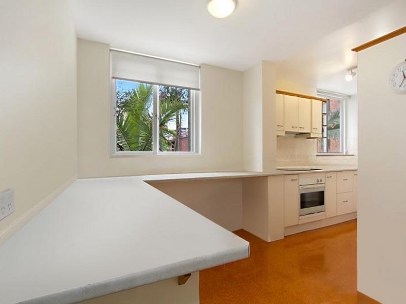 6/8 Sandford Street, St Lucia QLD 4067