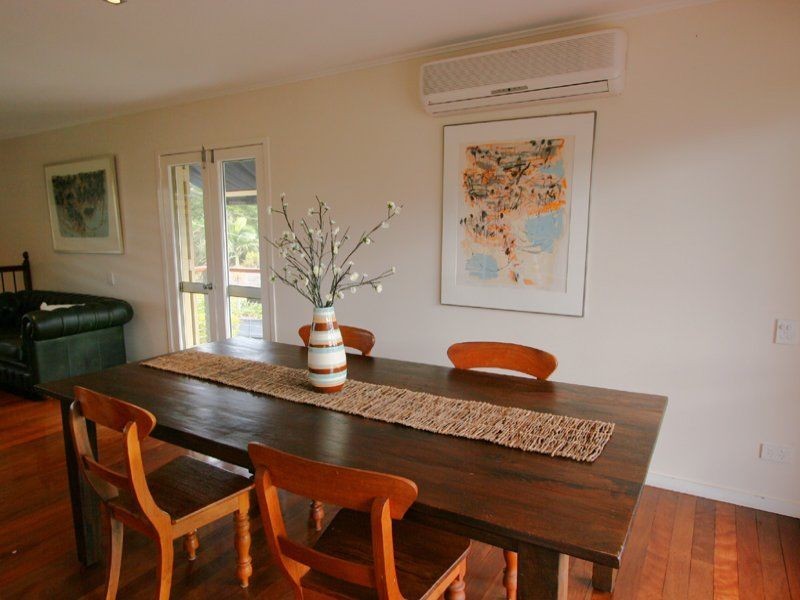 1 Cadiz Street, Indooroopilly QLD 4068