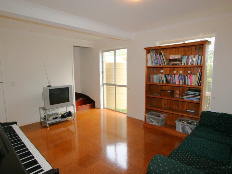 1 Cadiz Street, Indooroopilly QLD 4068