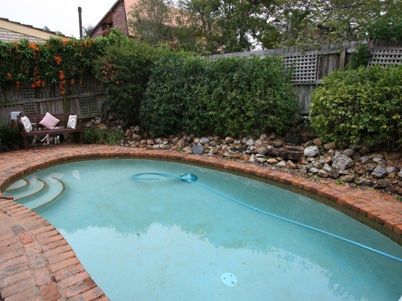 1 Cadiz Street, Indooroopilly QLD 4068