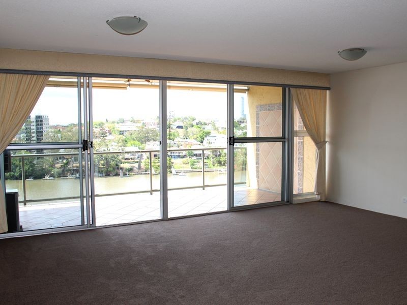 26/164 Macquarie Street, St Lucia QLD 4067