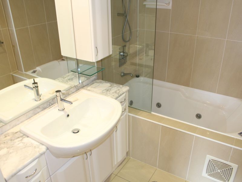 26/164 Macquarie Street, St Lucia QLD 4067