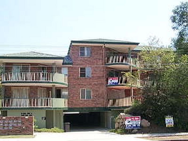 12/127 Central Avenue, Indooroopilly QLD 4068