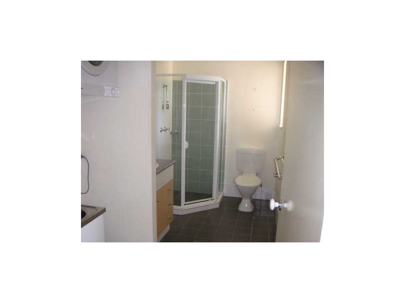 24/300 Sir Fred Schonell Drive, St Lucia QLD 4067