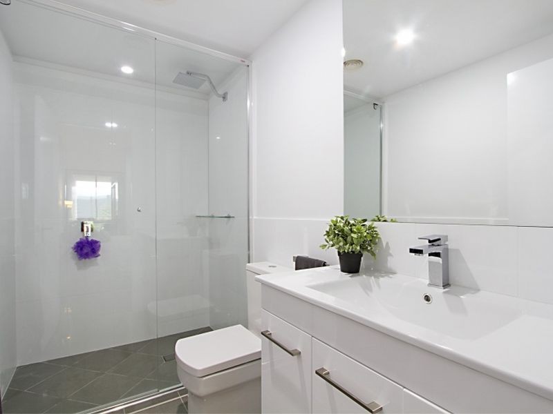 6/4 Carmody Road, St Lucia QLD 4067