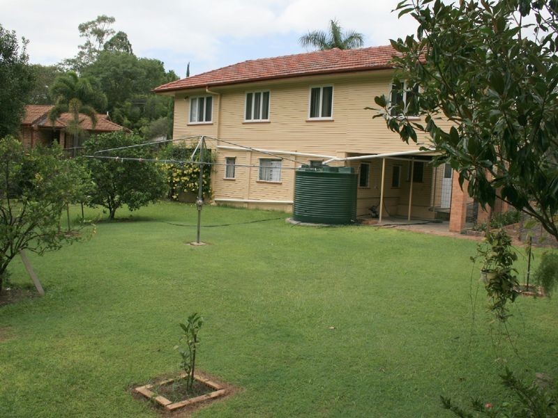 45 Moordale Street, Chapel Hill QLD 4069