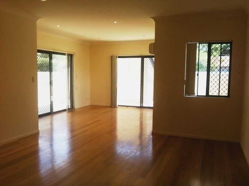 5/101 Sir Fred Schonell Drive, St Lucia QLD 4067