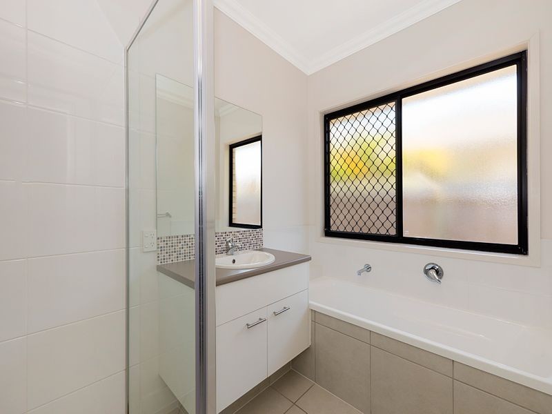 11 Lancewood Place, Moggill QLD 4070