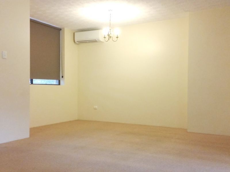 2/12 Brasted Street, Taringa QLD 4068