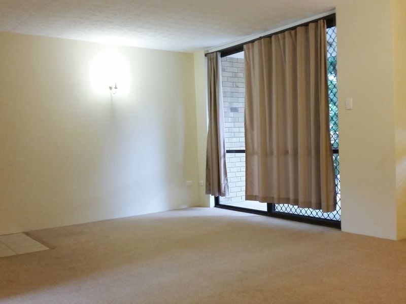 2/12 Brasted Street, Taringa QLD 4068