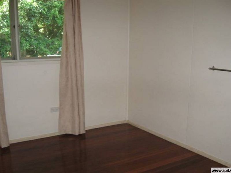 2/16 Depper Street, St Lucia QLD 4067