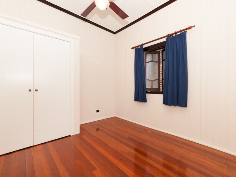 9 Sleath Street, Toowong QLD 4066