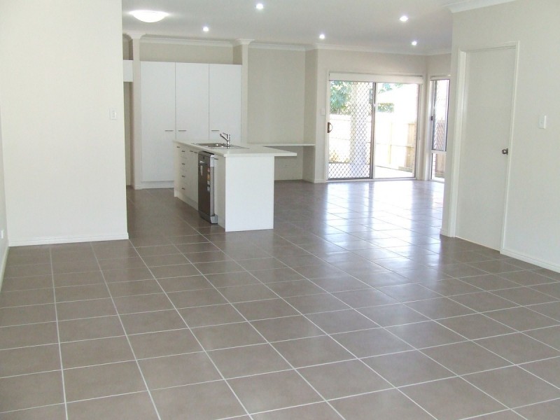 9 Knightsbridge Street, Oxley QLD 4075