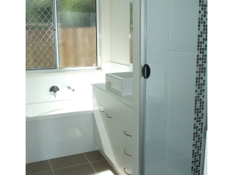 9 Knightsbridge Street, Oxley QLD 4075