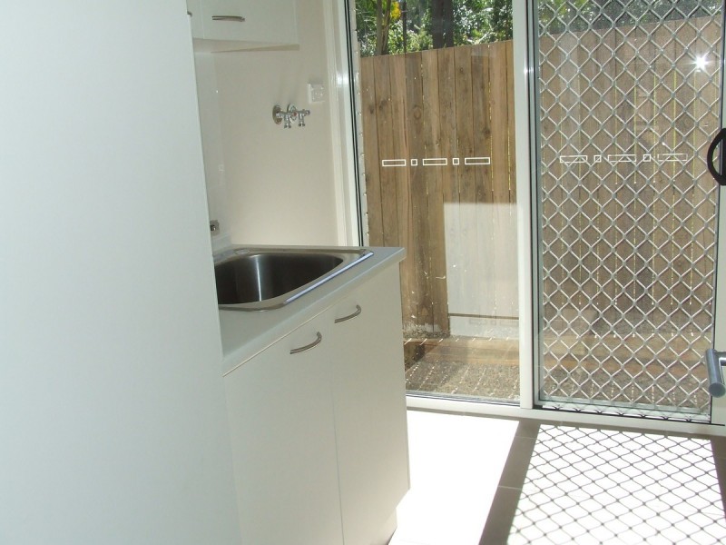 9 Knightsbridge Street, Oxley QLD 4075