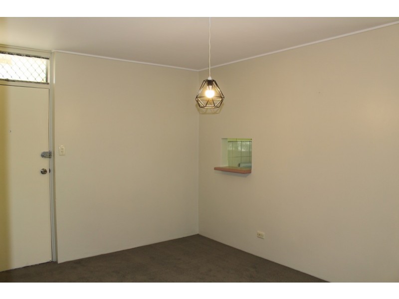 4/222 Sir Fred Schonell Drive, St Lucia QLD 4067