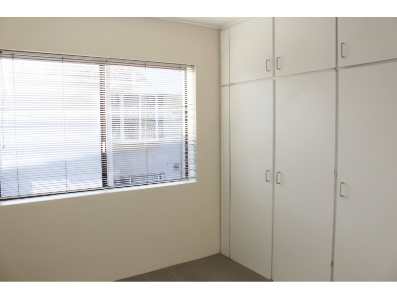 4/222 Sir Fred Schonell Drive, St Lucia QLD 4067