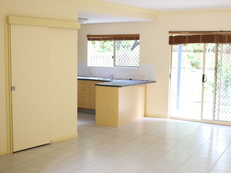 8/24 Brisbane Street, St Lucia QLD 4067