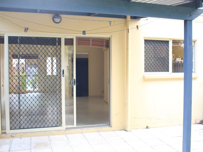 8/24 Brisbane Street, St Lucia QLD 4067