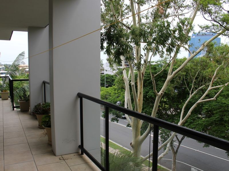 21/26 Holland Street, Toowong QLD 4066