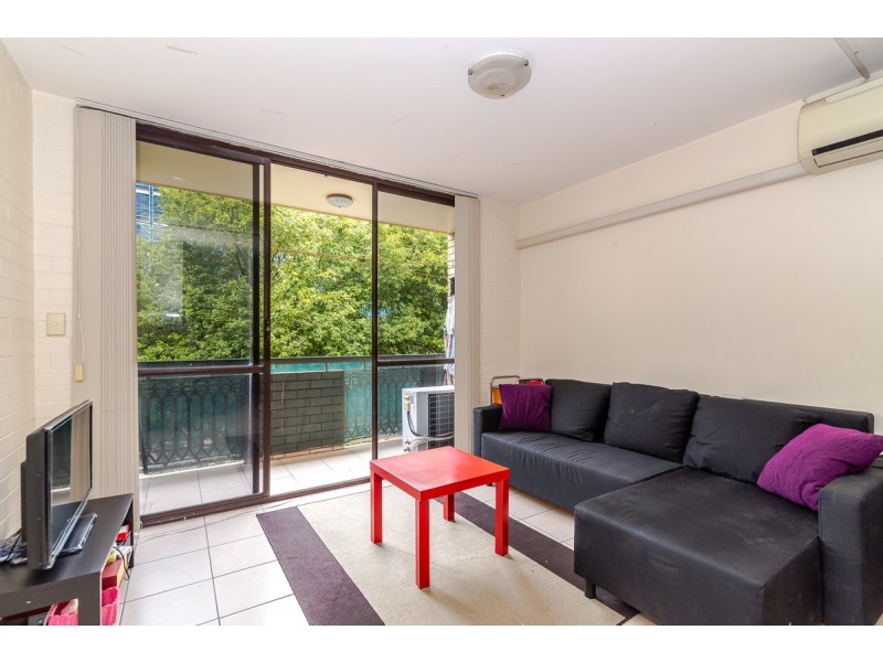 2/17 York Street, Indooroopilly QLD 4068