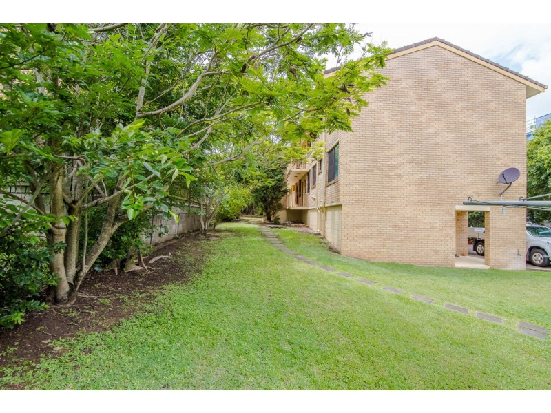 2/17 York Street, Indooroopilly QLD 4068
