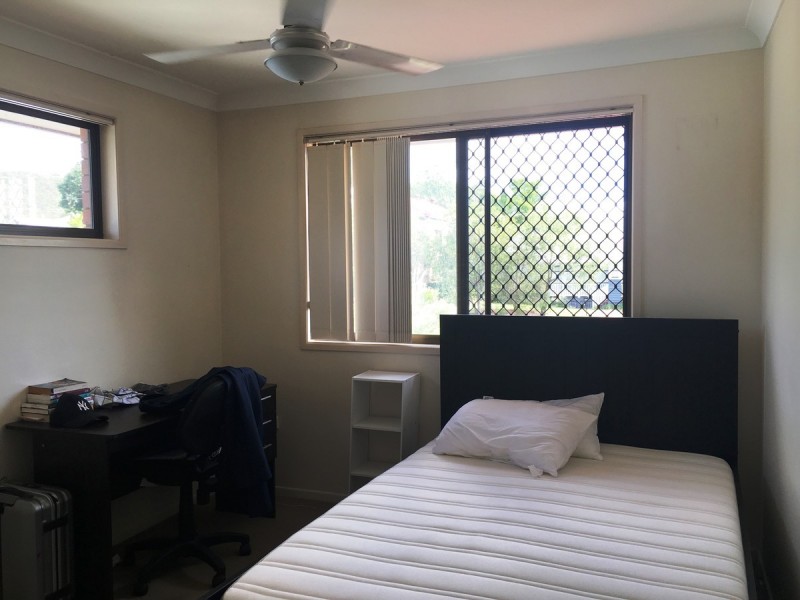 60 Disraeli Street, Indooroopilly QLD 4068