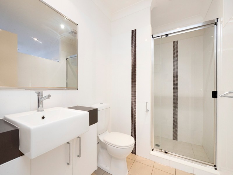 7/57 Sisley Street, St Lucia QLD 4067