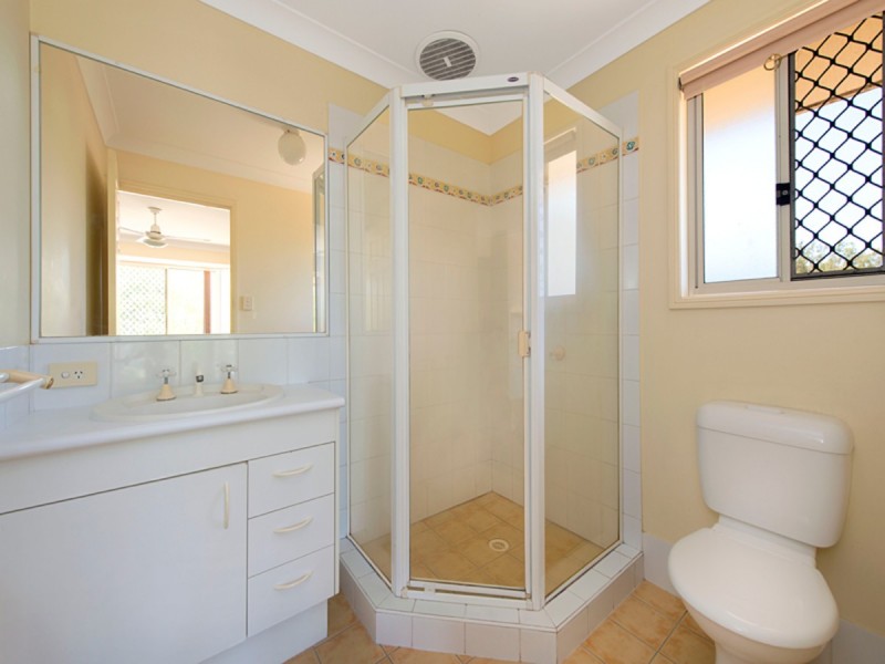 85 Lagoon Crescent, Bellbowrie QLD 4070