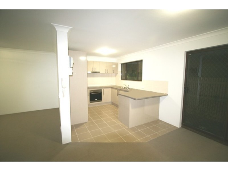 2/33 Alexandra Avenue, Taringa QLD 4068